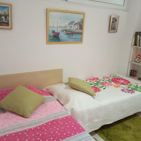 Etage De Villa Avec Jardin, Pres De L'Aireport Et Parking Prive Ariana Exteriör bild