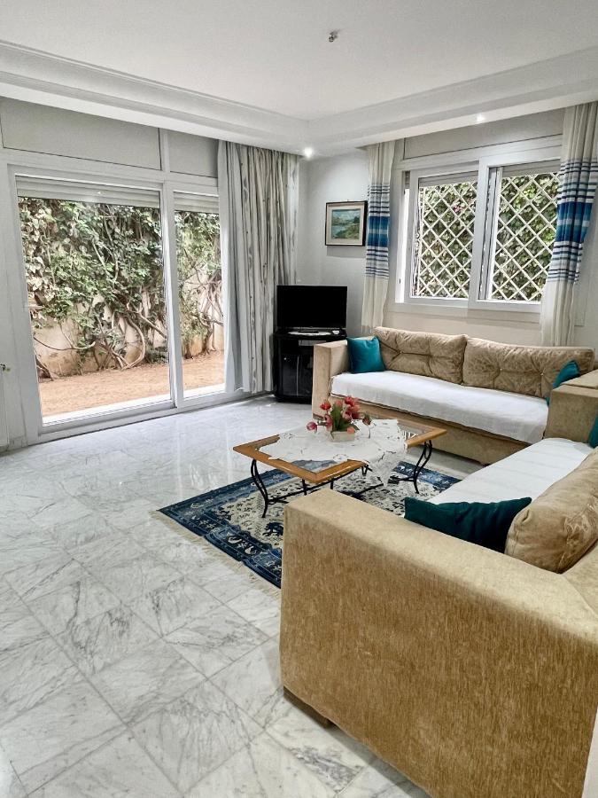 Etage De Villa Avec Jardin, Pres De L'Aireport Et Parking Prive Ariana Exteriör bild