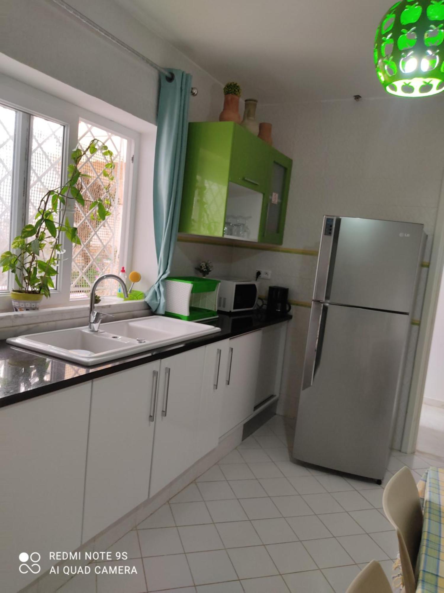 Etage De Villa Avec Jardin, Pres De L'Aireport Et Parking Prive Ariana Exteriör bild