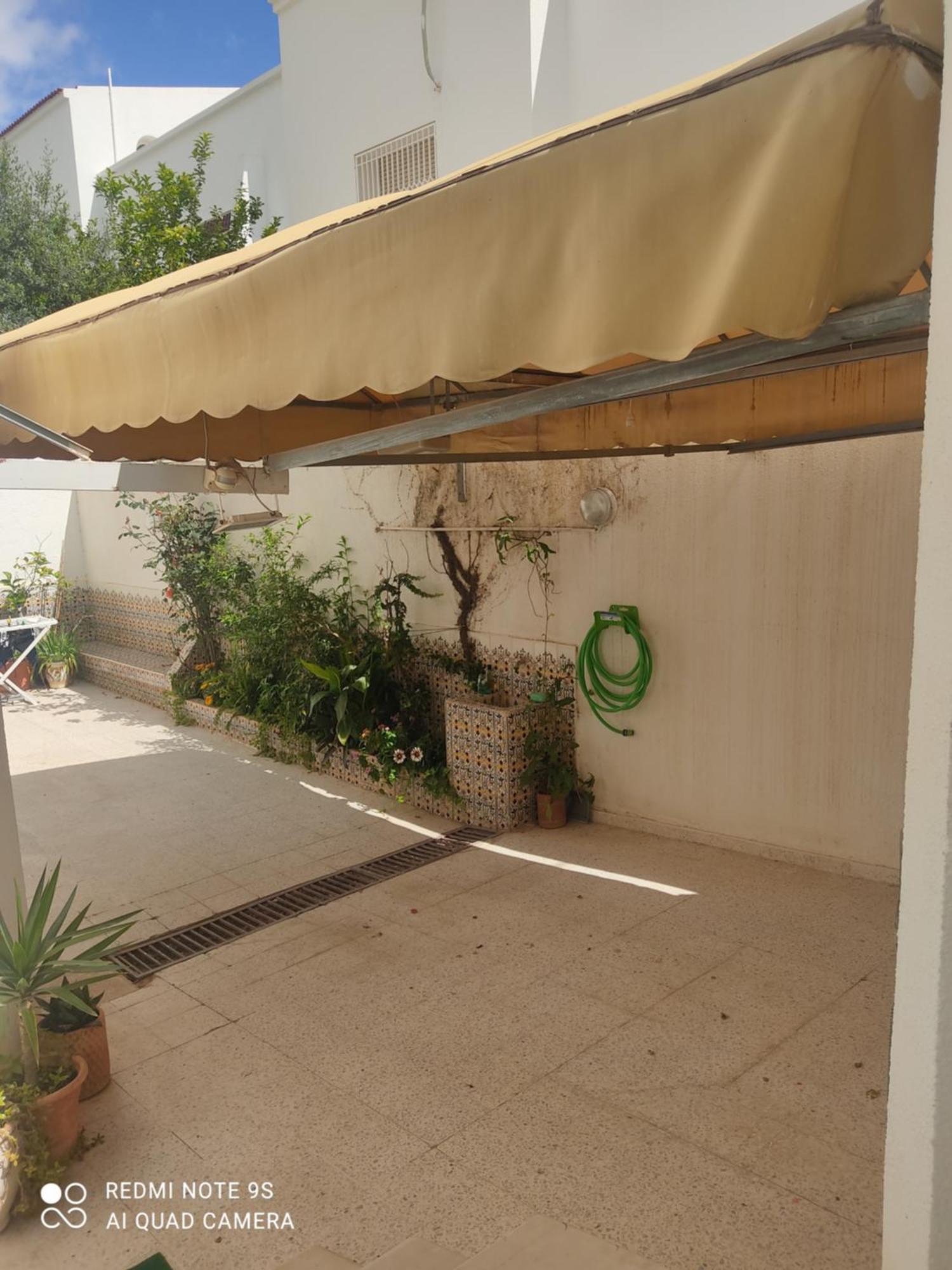 Etage De Villa Avec Jardin, Pres De L'Aireport Et Parking Prive Ariana Exteriör bild