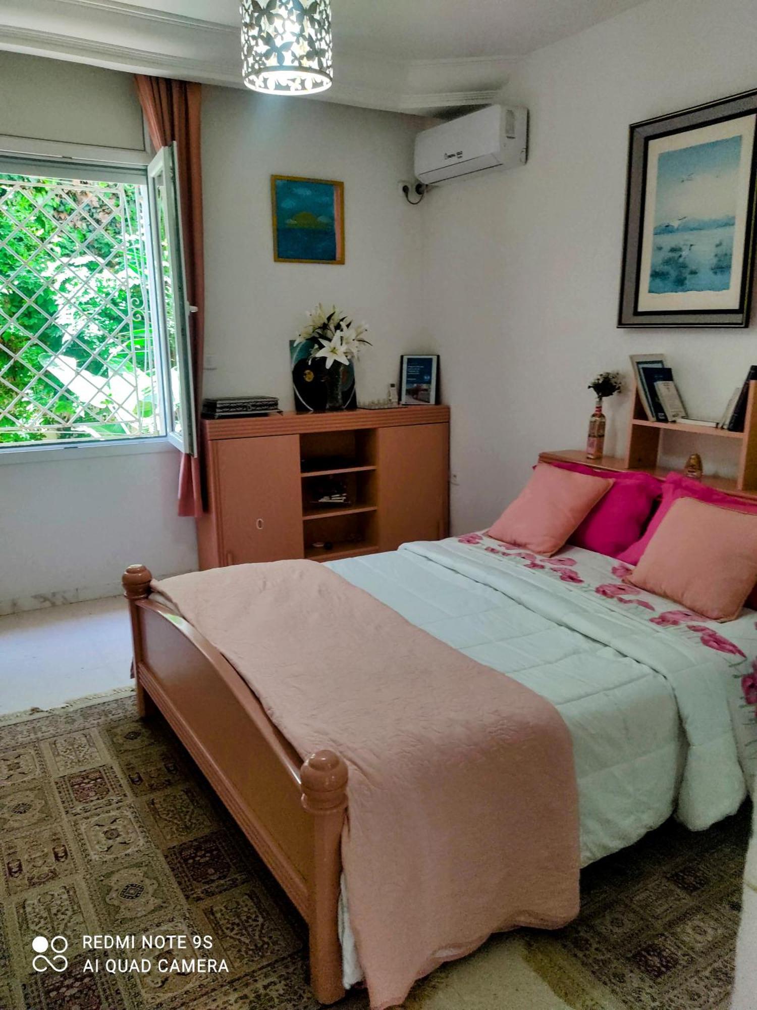 Etage De Villa Avec Jardin, Pres De L'Aireport Et Parking Prive Ariana Exteriör bild