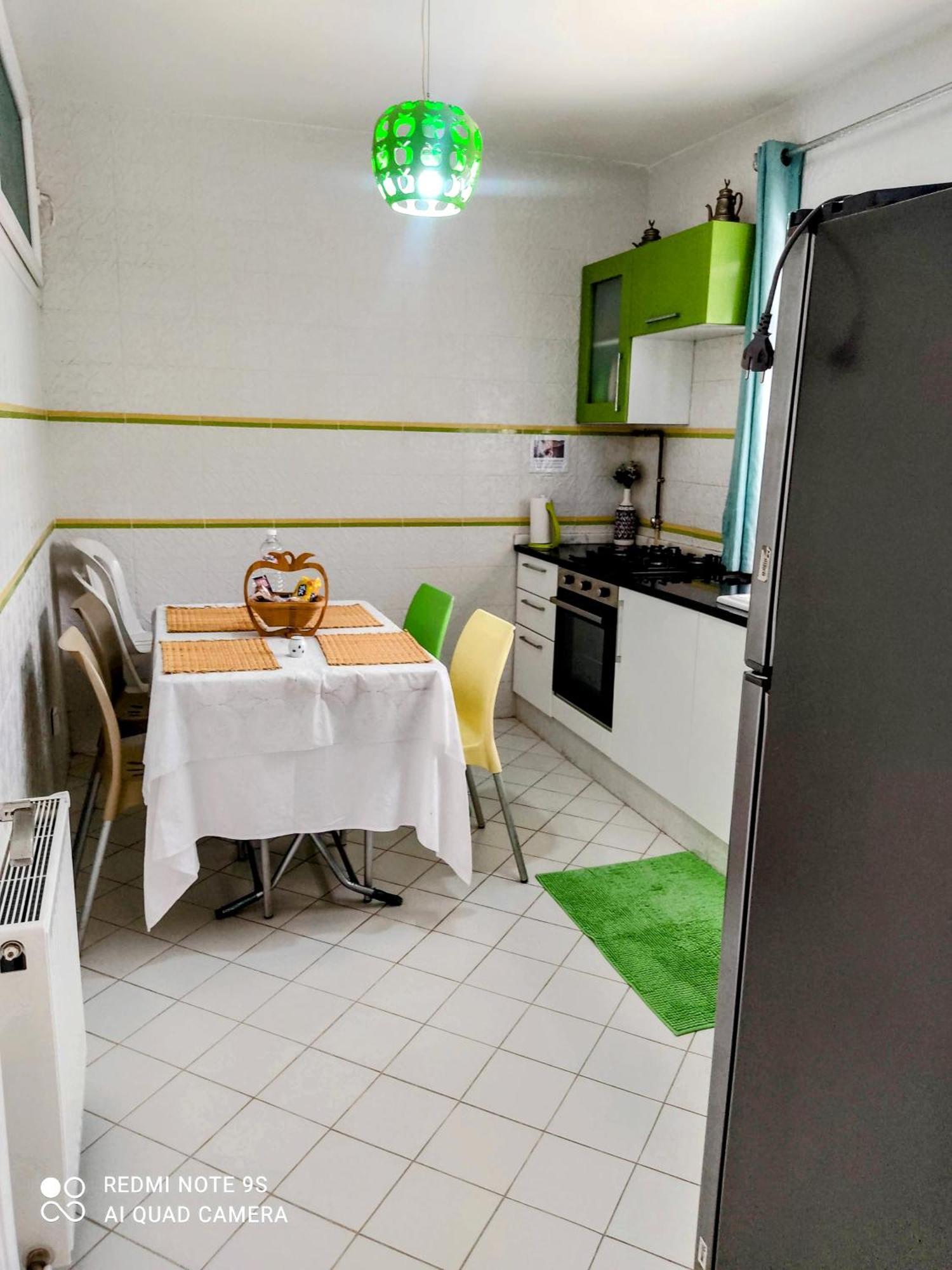 Etage De Villa Avec Jardin, Pres De L'Aireport Et Parking Prive Ariana Exteriör bild
